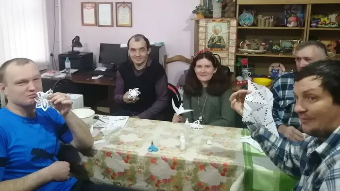 Делаем снежинки (3)