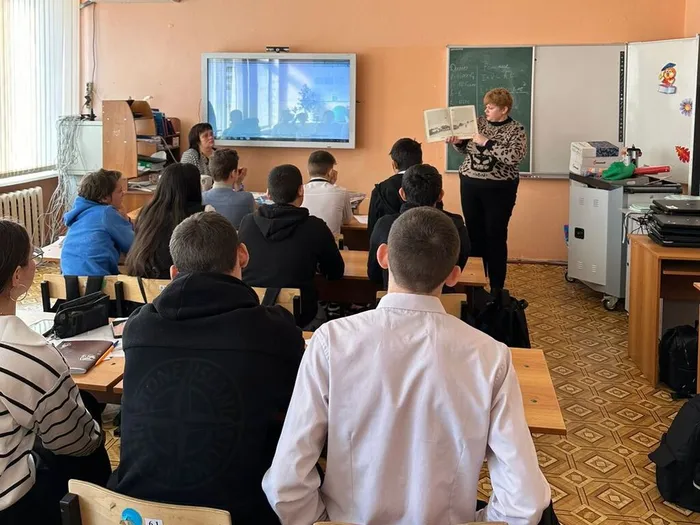 Был город-фронт (2)